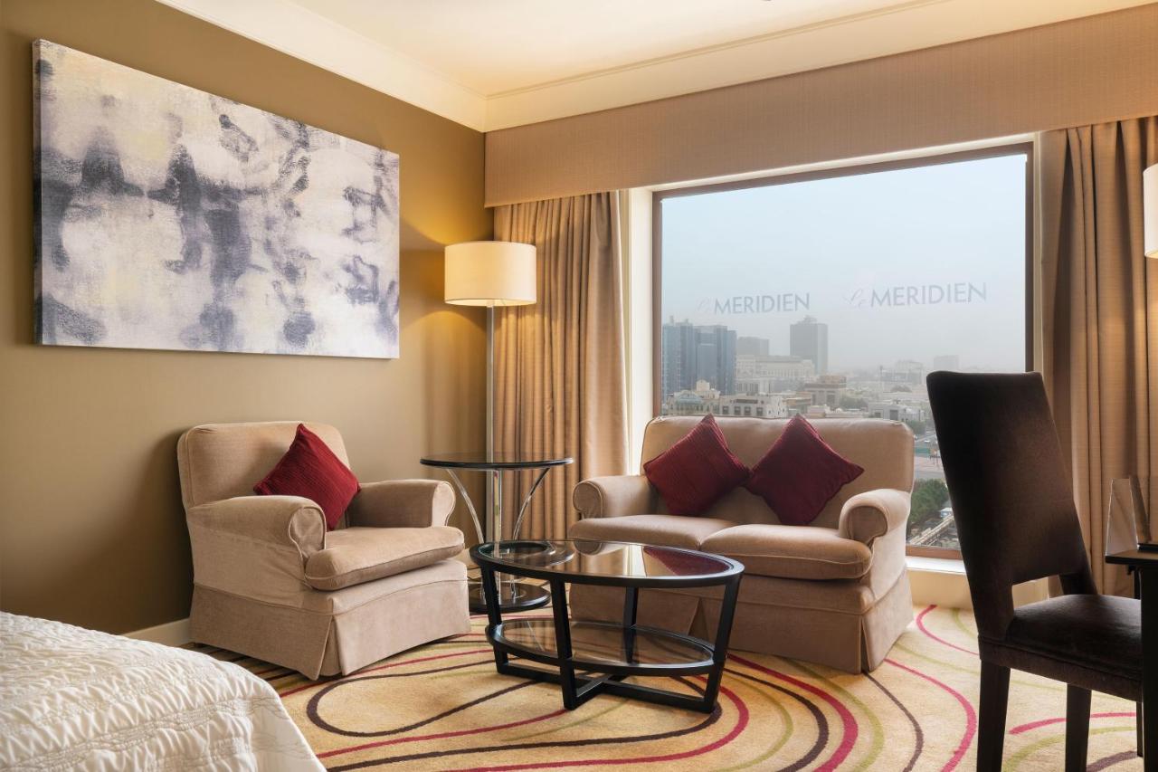 Le Meridien Джедда Экстерьер фото A room at the Westin Mumbai