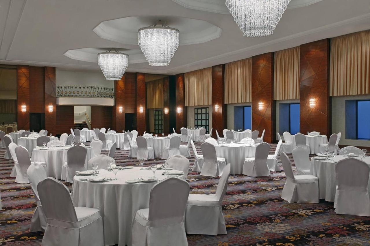 Le Meridien Джедда Экстерьер фото The Grand Ballroom