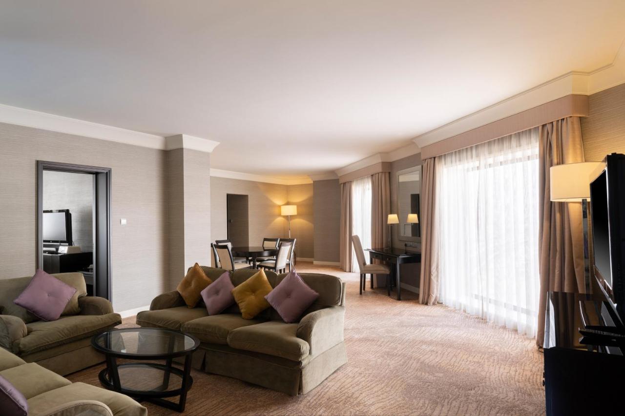 Le Meridien Джедда Экстерьер фото A suite at the InterContinental Paris Le Grand