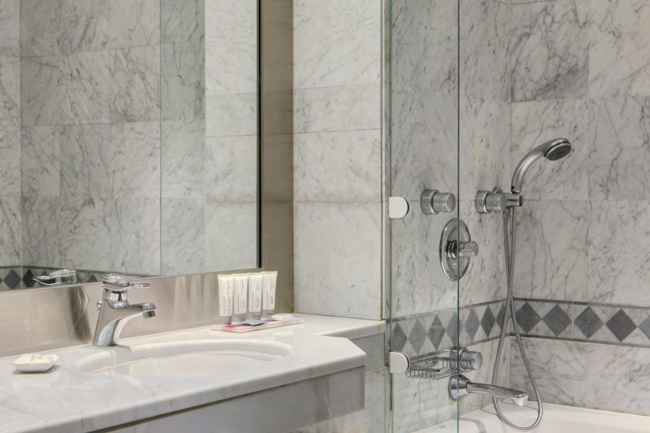 Le Meridien Джедда Экстерьер фото Bathroom