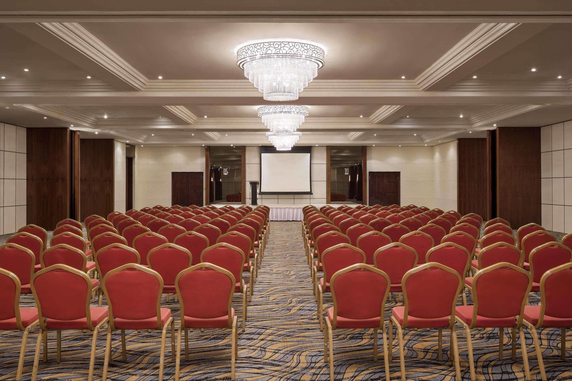 Le Meridien Джедда Экстерьер фото The ballroom