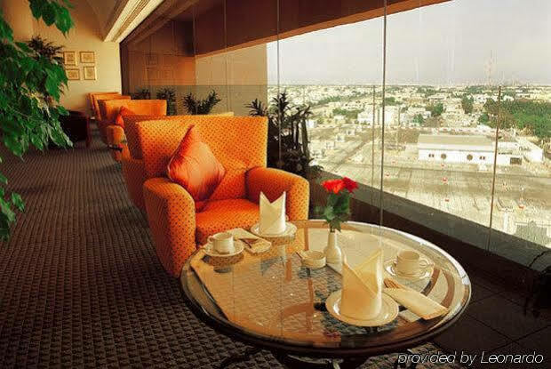 Le Meridien Джедда Экстерьер фото Club Lounge